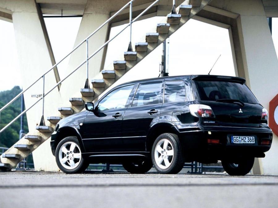  Mitsubishi Outlander Turbo 2004 года  (фото 3 из 6)